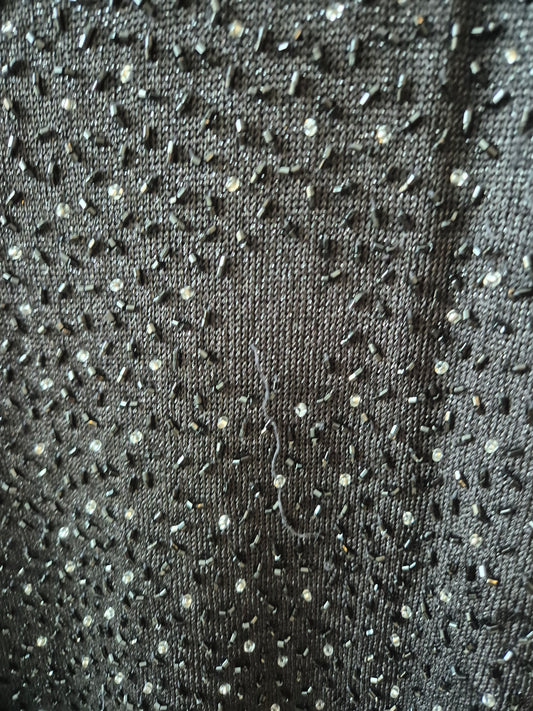 Top med perler - str M/L