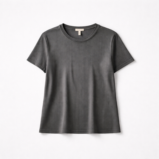 Fin t-shirt med glimmerdetaljer