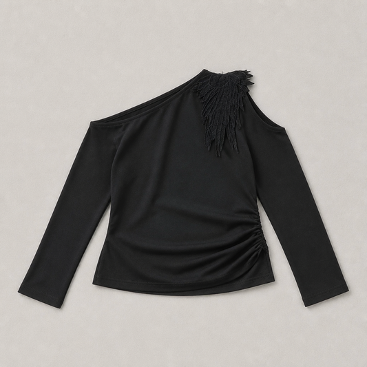 Upcycled off shoulder bluse med applikationer